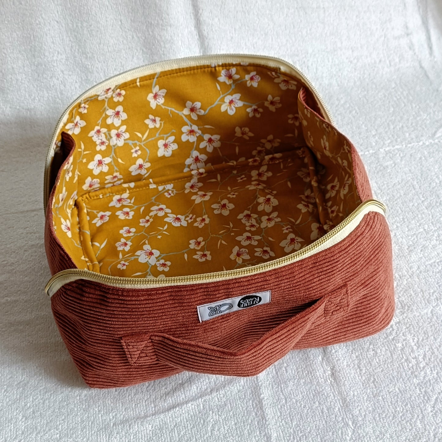 Trousse - magique - velours - côtelé
