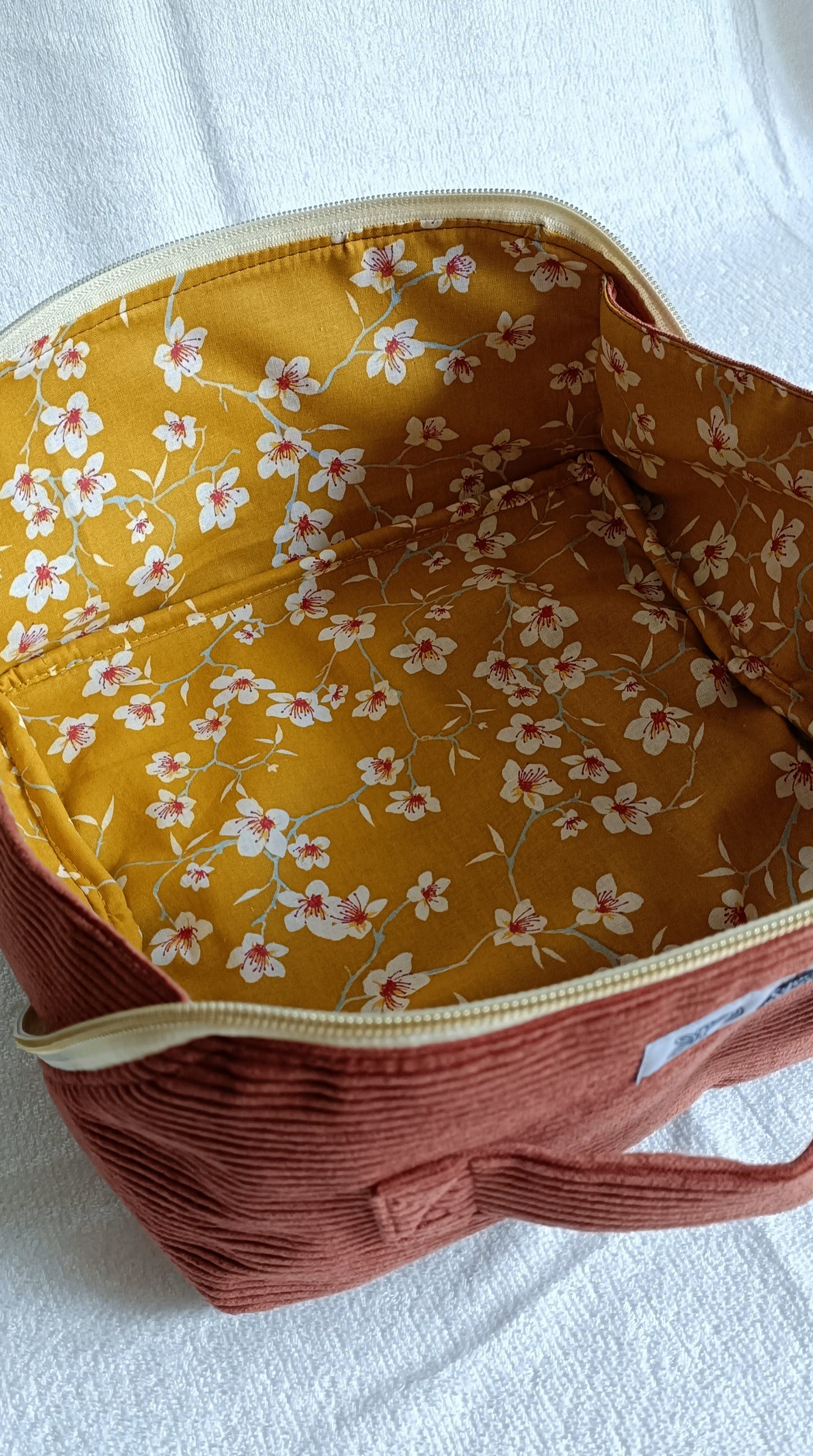 Trousse - magique - velours - côtelé